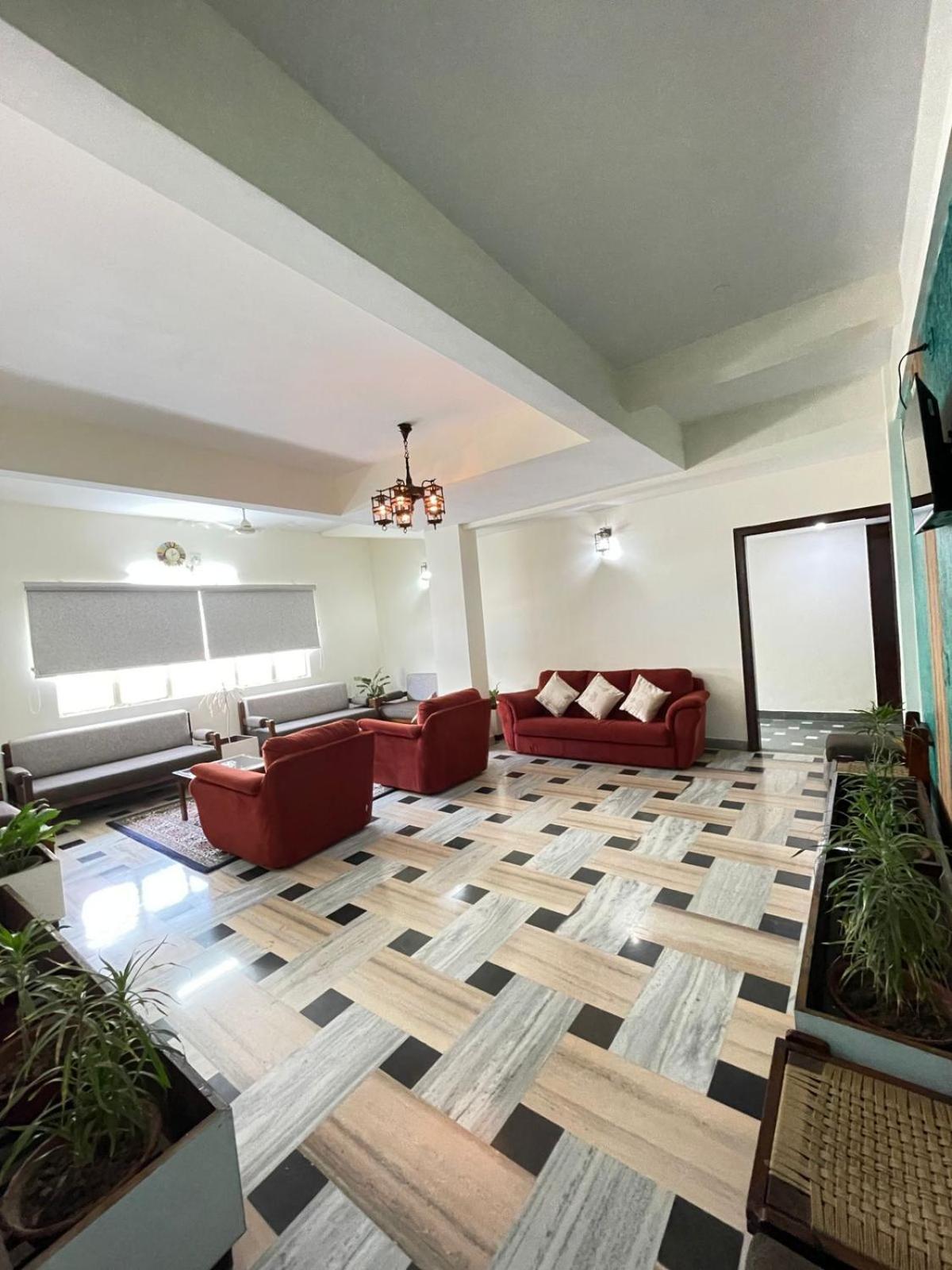 ורנאסי Gautam Hotel מראה חיצוני תמונה