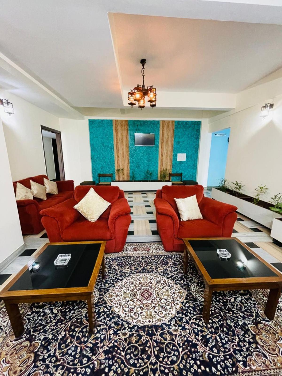 ורנאסי Gautam Hotel מראה חיצוני תמונה