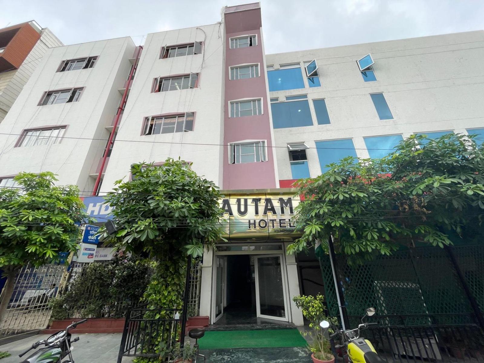 ורנאסי Gautam Hotel מראה חיצוני תמונה