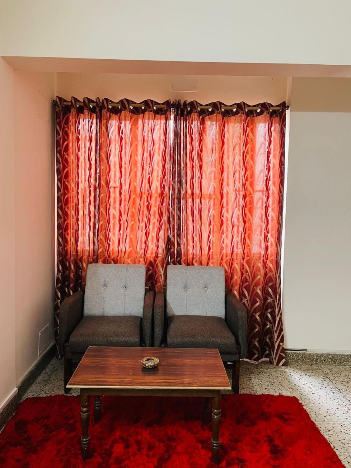 ורנאסי Gautam Hotel מראה חיצוני תמונה